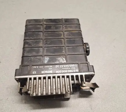 Mercedes-Benz E W124 Engine control unit/module 0280800206 0055455732 KE0007