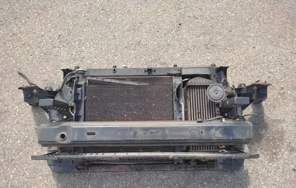 Hyundai ix35 Radiator support slam panel