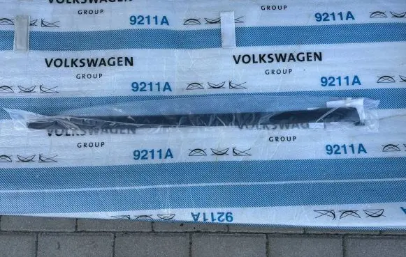 Volkswagen Up Trim molding 1S4839478C H01925H07