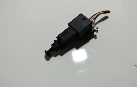Volkswagen Bora Brake pedal sensor switch