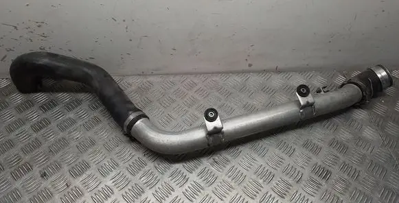 Audi Q7 4L Intercooler hose/pipe 7L6145795H
