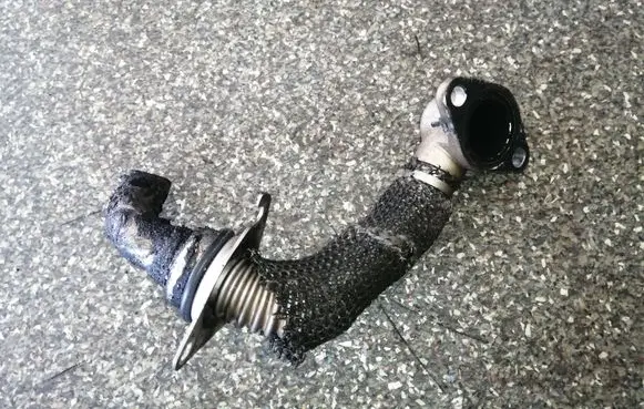 Fiat Doblo EGR valve line/pipe/hose