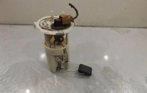 Chevrolet Aveo Fuel level sensor 
