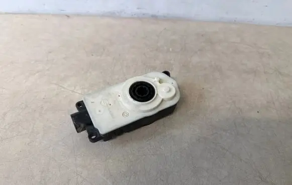 BMW 3 G20 G21 Radiator active air flap actuator 9464870