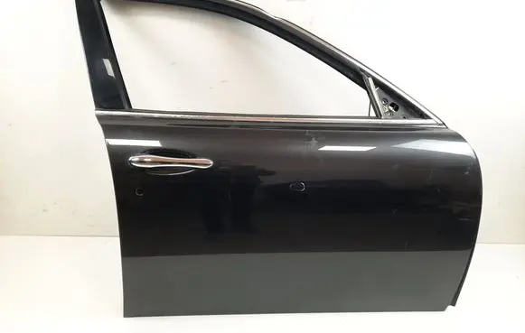 Maserati Quattroporte Front door
