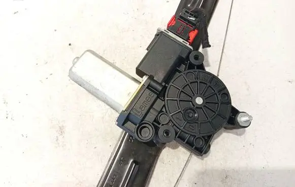 Front door window regulator motor