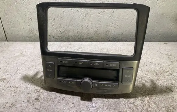 Toyota Avensis T250 Climate control unit 5590205060H 8A102D7