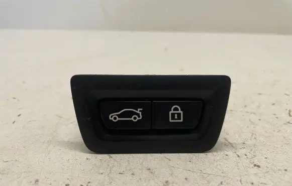 BMW 5 F10 F11 Tailgate/boot open switch button 9275121