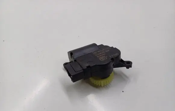 Maserati Quattroporte Air flap motor/actuator 52406339