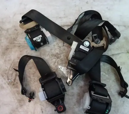 Hyundai Elantra Front seatbelt