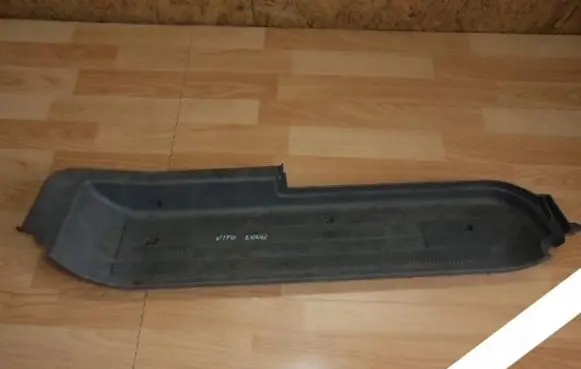Mercedes-Benz Vito Viano W639 Radiator mount bracket a9064010025