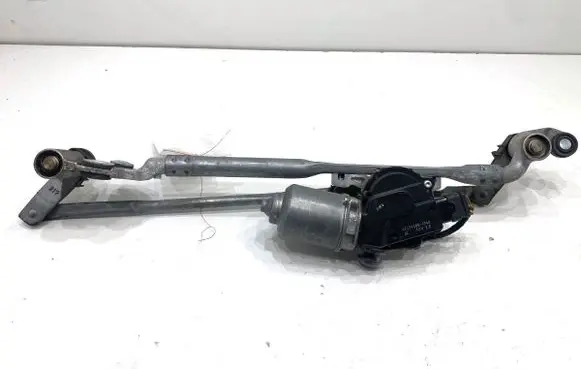 BMW X6 F16 Front wiper linkage and motor 7350336