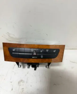 Mercedes-Benz E W211 Dashboard storage box/compartment 