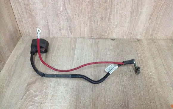 Positive cable (battery)