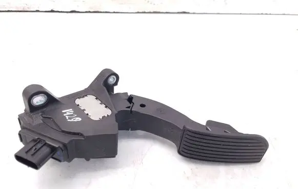 Toyota Aygo AB40 Accelerator throttle pedal 781100H040 17062531997