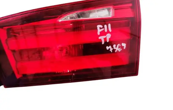 BMW 5 F10 F11 Tailgate rear/tail lights 7203228