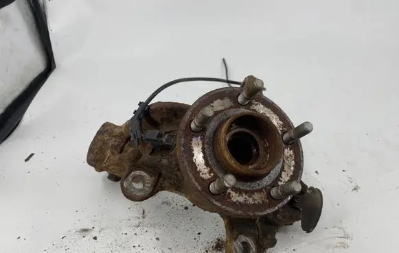 Ford Mondeo MK IV Front wheel hub 