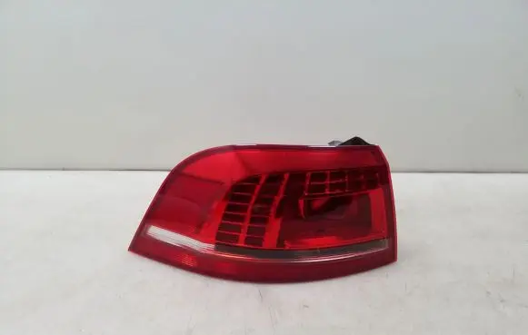 Volkswagen PASSAT B7 Rear/tail lights 3AF945309