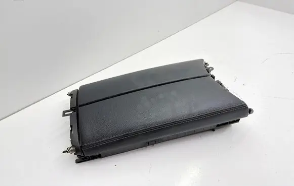 Mercedes-Benz C W205 Armrest 2056800796 1271362