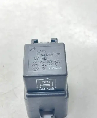 Coolant fan relay
