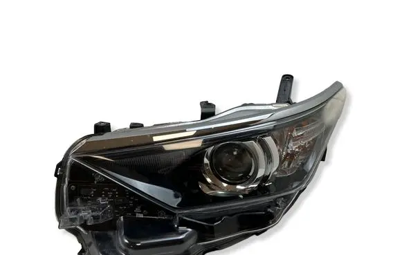 Toyota Auris E180 Headlight/headlamp 8115002K30