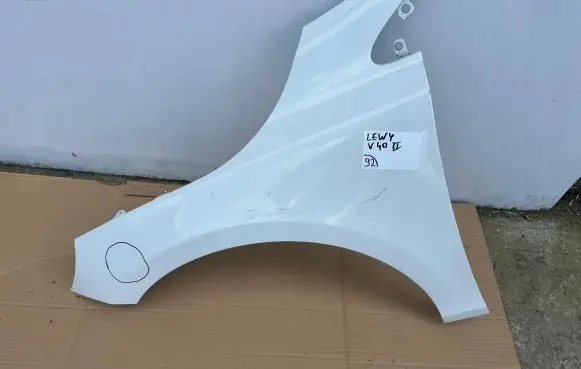 Volvo V40 Fender