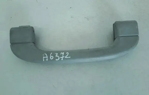 BMW 5 E39 Rear interior roof grab handle 8235578