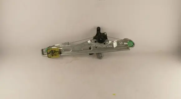 Rear window lifting mechanism without motor