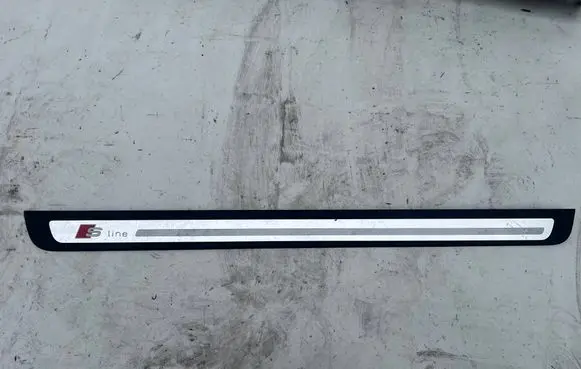 Audi A5 8T 8F Front sill trim cover 8T0853374
