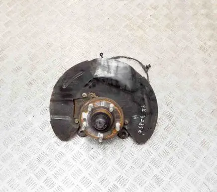 Ford Mustang VI Front wheel hub FR3C3108A FR3C2K005CC