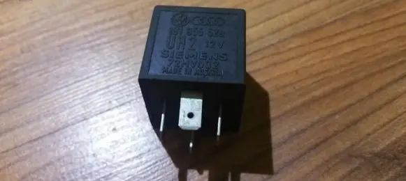Volkswagen Golf II Other relay 191955529 72hv002