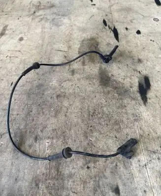 Renault Master III ABS rear brake sensor 8200735315