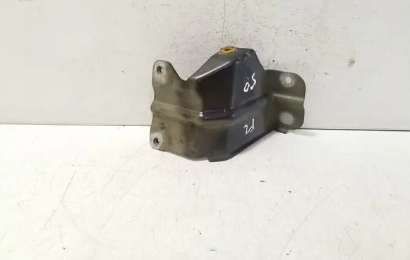 Chevrolet Captiva Fender mounting bracket