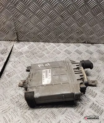 Volkswagen PASSAT B4 Engine control unit/module 028906021at