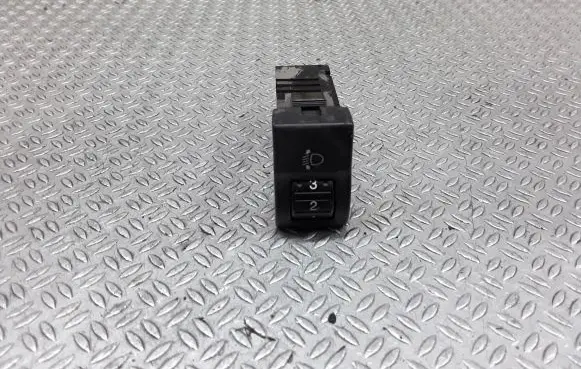 Mazda 3 I Headlight level height control switch 04057810