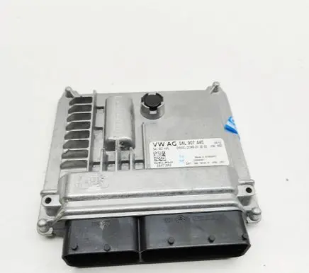 Volkswagen Transporter - Caravelle T6 Engine control unit/module 04L907445 28471862