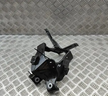 Skoda Kodiaq II Headlight/headlamp mounting bracket 5LJ805475A 5LJ805476A