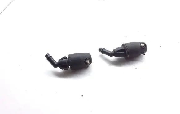 Fiat Tipo Windshield washer spray nozzle 