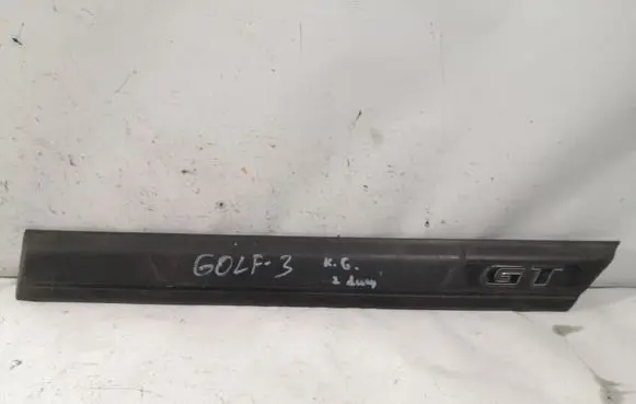 Volkswagen Golf III Rear arch trim 1H3853535A