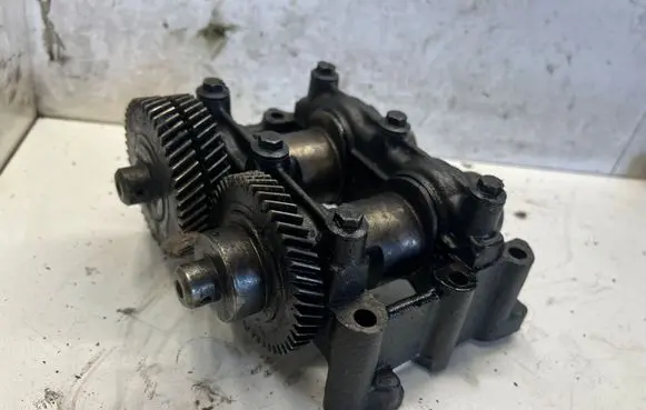 Renault Trafic II (X83) Oil pump balance shaft 