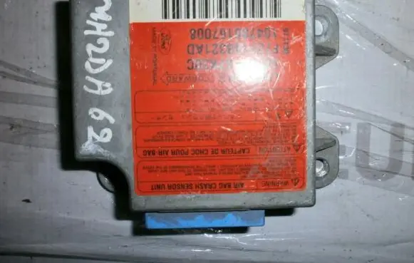 Mazda 626 Airbag control unit/module GE4T57K30C F72F14B321AD