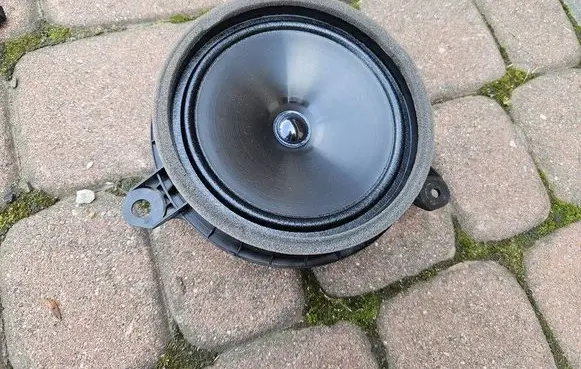 Toyota Camry VIII XV70 Rear door speaker 86160-1A210-