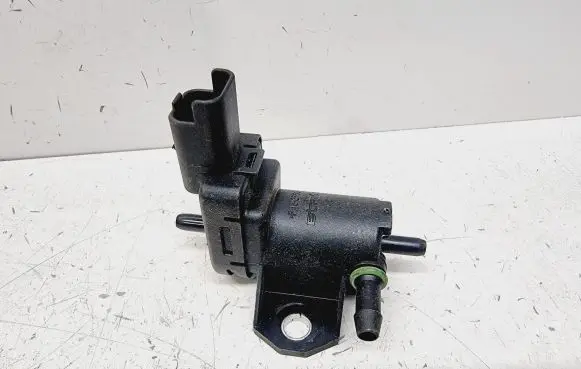 Vacuum valve