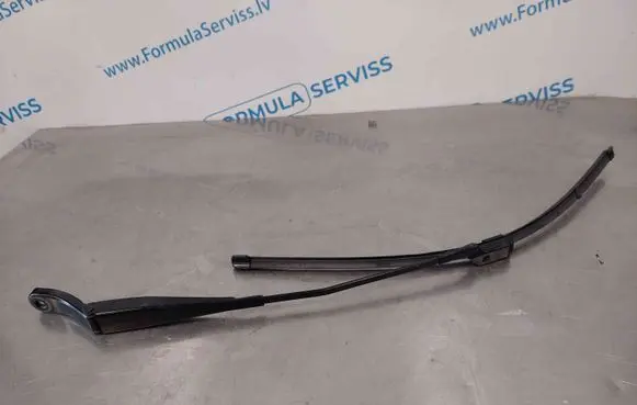 Peugeot 208 Front wiper blade arm 9673291980