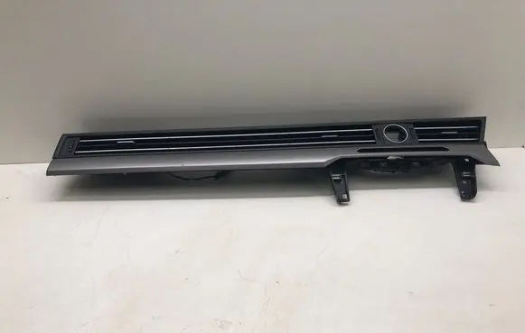 Volkswagen PASSAT B8 Dash center air vent grill 3G0971459 3G2857083