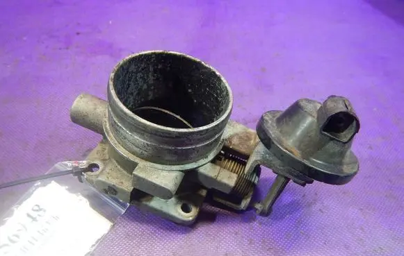 Volkswagen Polo III 6N 6N2 6NF Throttle body valve 