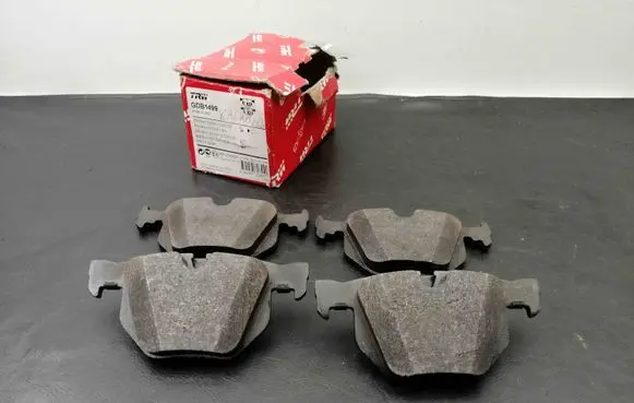 BMW 7 E65 E66 Brake pads (rear) 34216753850 GDB1499 34216758870
