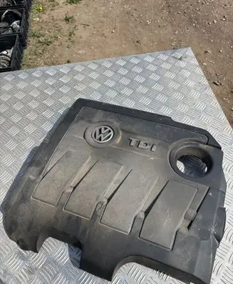 Volkswagen Golf VI Engine cover (trim) 03L103925B 03L103925H