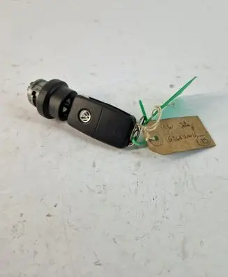 Volkswagen Jetta VI Ignition key/card 5k0837202ad