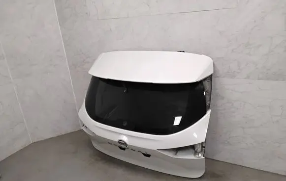 Nissan Qashqai J12 Tailgate/trunk/boot lid 900106UA0A